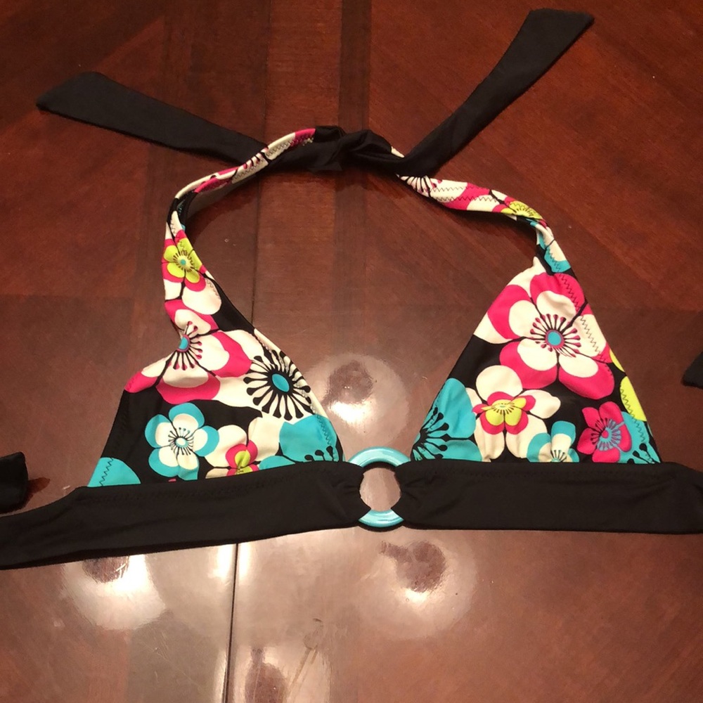 Bikini - Picture 4 of 5
